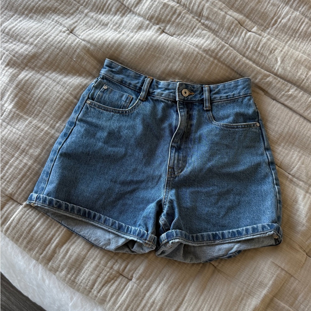 NWOT Zara denim high waisted shorts